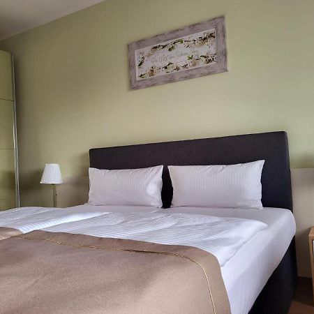 Lutz Motel Падерборн Экстерьер фото